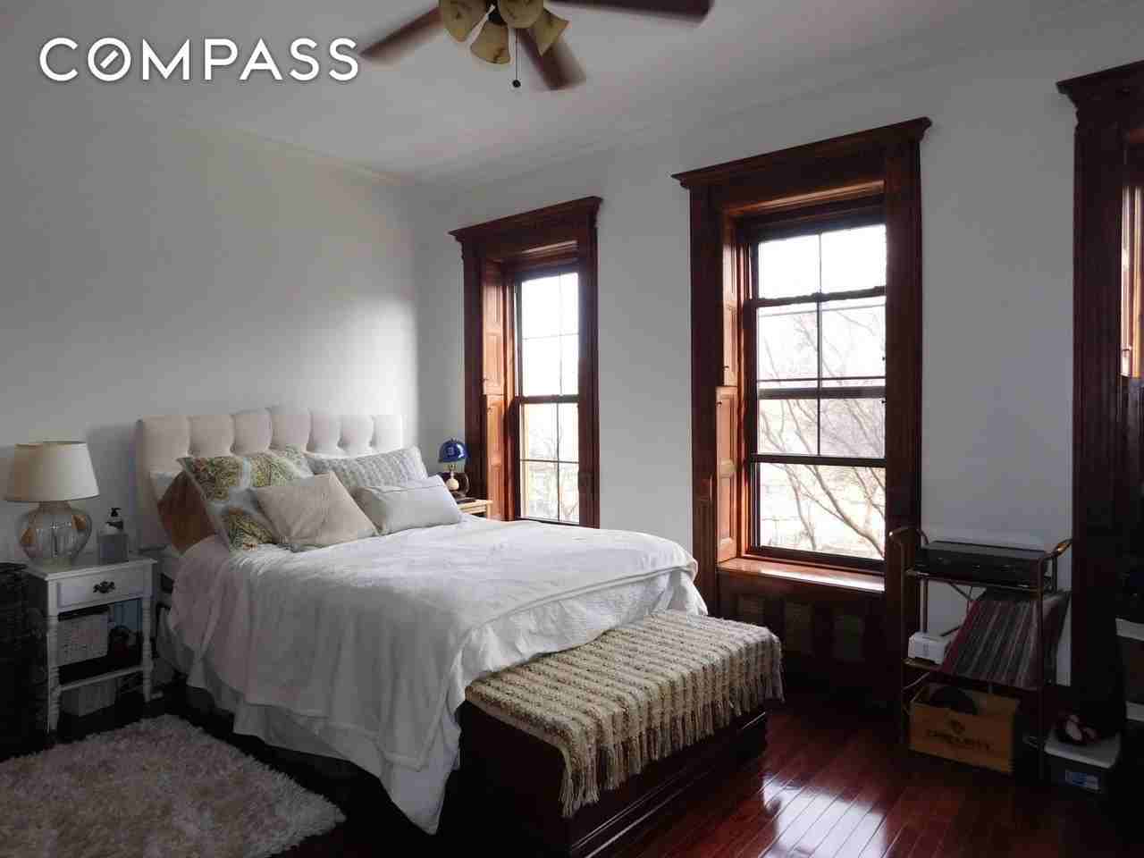 132 Underhill Ave #2 - Photo 7 of 9