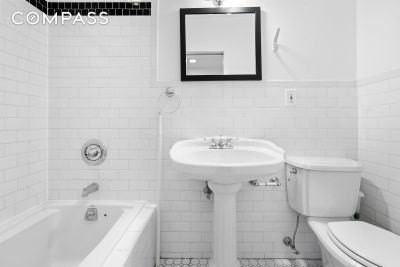 67 Gates Ave #2 - Photo 4 of 4