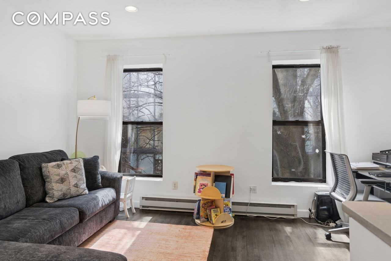 38 Halsey St #3 - Photo 3 of 6