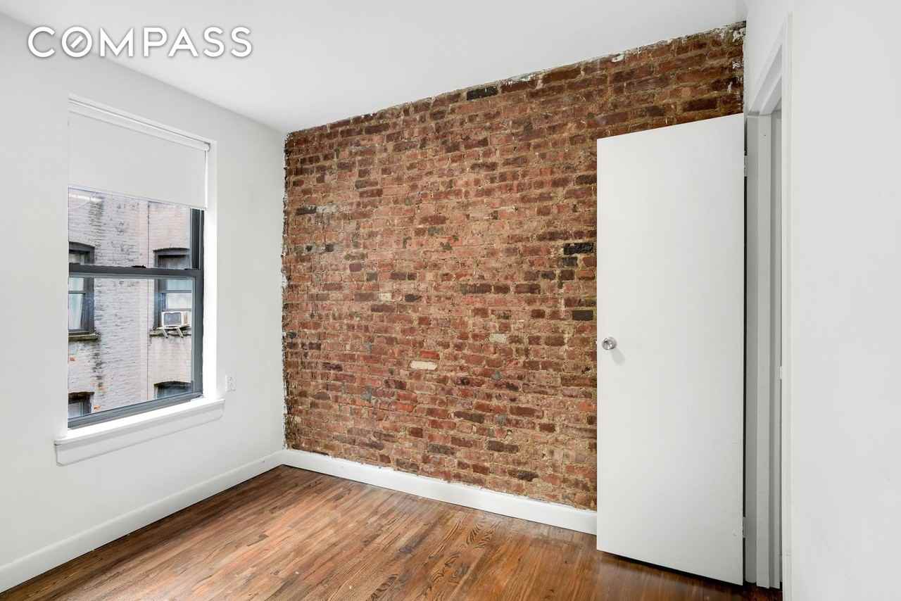 214 E 82nd St #22 - Photo 5 of 6