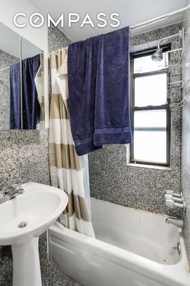 214 E 82nd St #22 - Photo 6 of 6