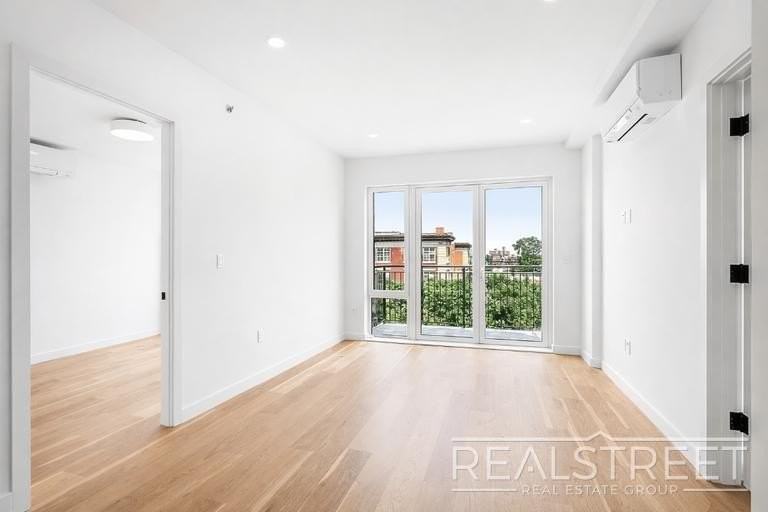 105 Rogers Ave #602 - Photo 3 of 13