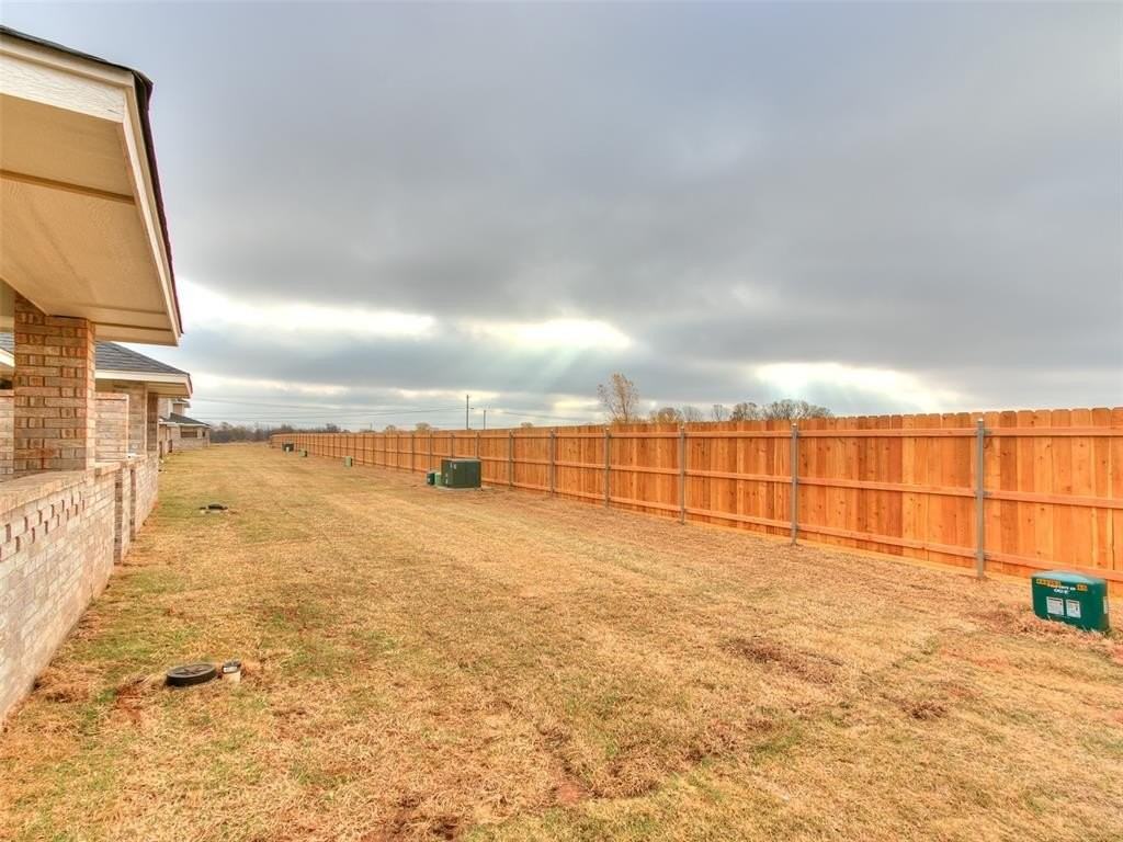 13013 Nw 3rd Ct - Photo 6 of 39