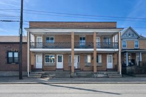 featured image of 446 Waddell Ave