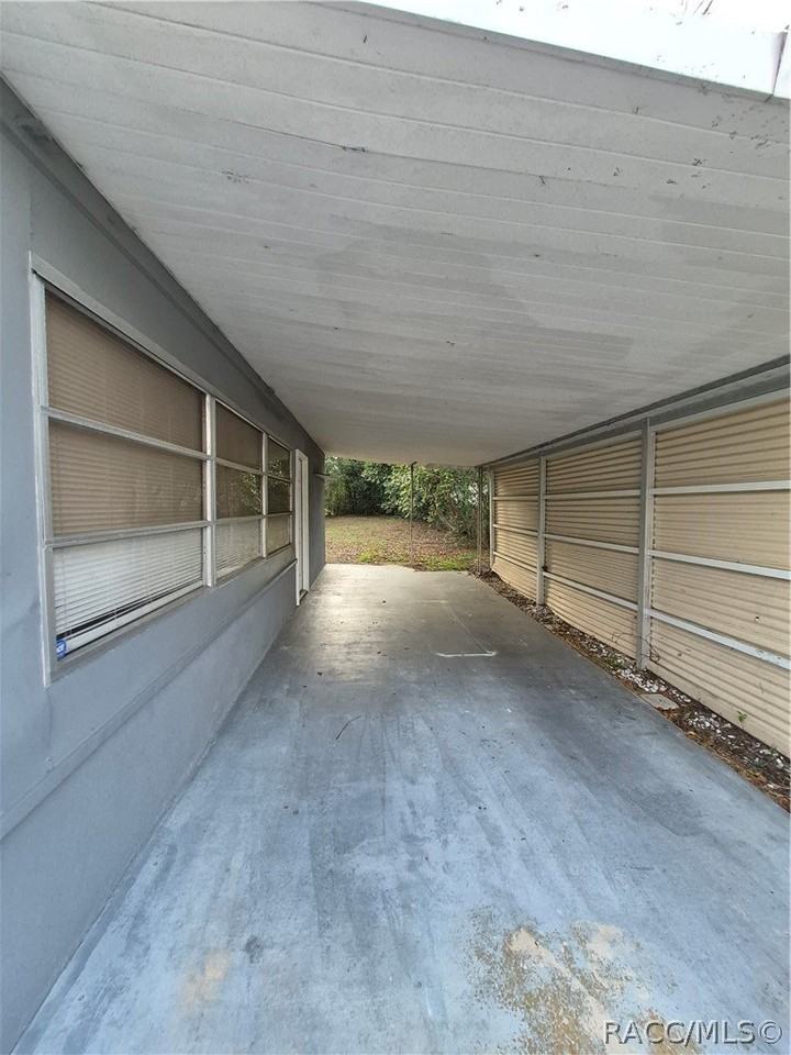 11 S Barbour St - Photo 3 of 19