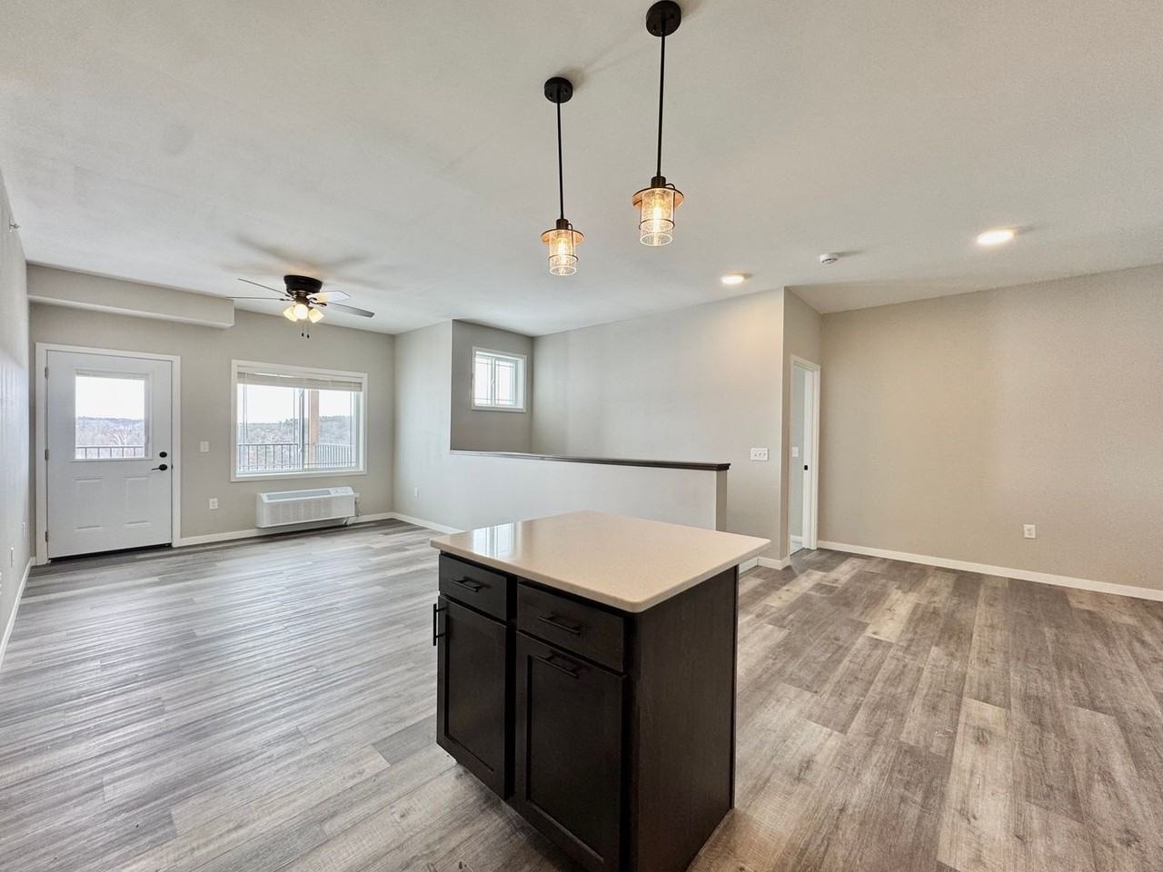 Latitude 45 - Photo 6 of 43