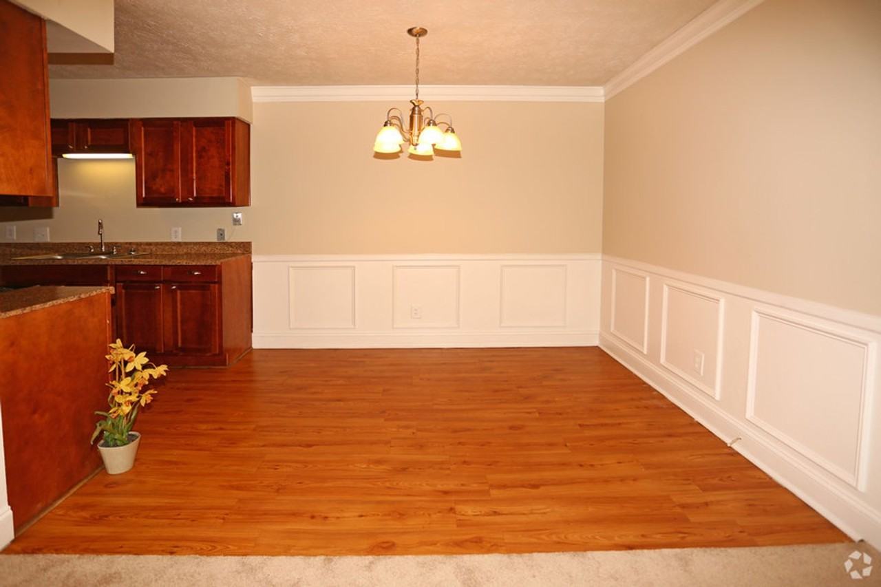 414 Old Manor Rd - Photo 4 of 10
