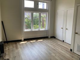 featured image of 914 Western Ave