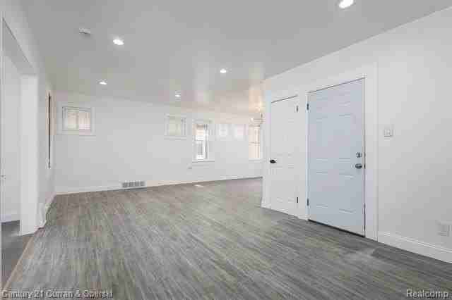 12468 Mendota St ## 70 - Photo 2 of 17