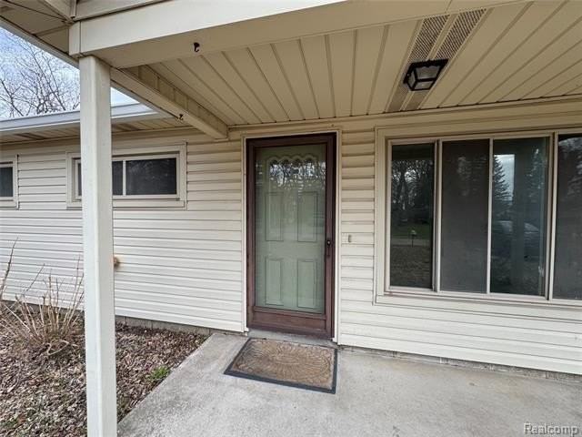 7012 Tappon Dr - Photo 2 of 19