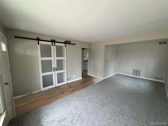 7012 Tappon Dr - Photo 5 of 19