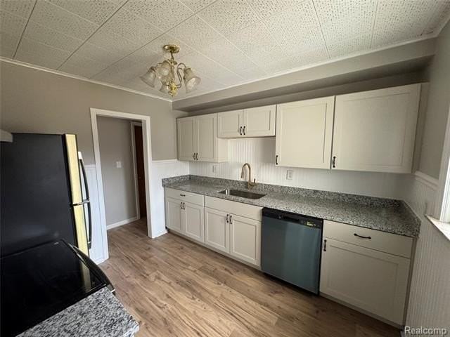 7012 Tappon Dr - Photo 6 of 19