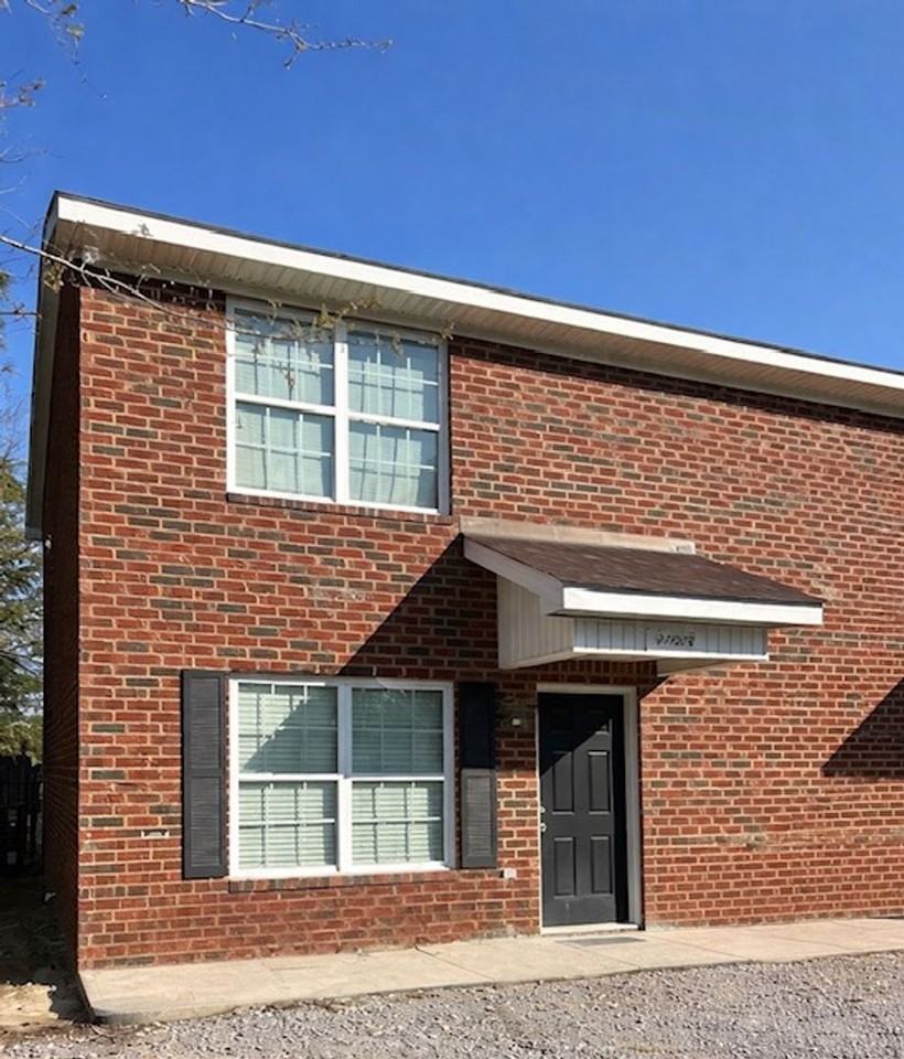 3102 Emanuel Church Rd Apt A - Photo 3 of 11