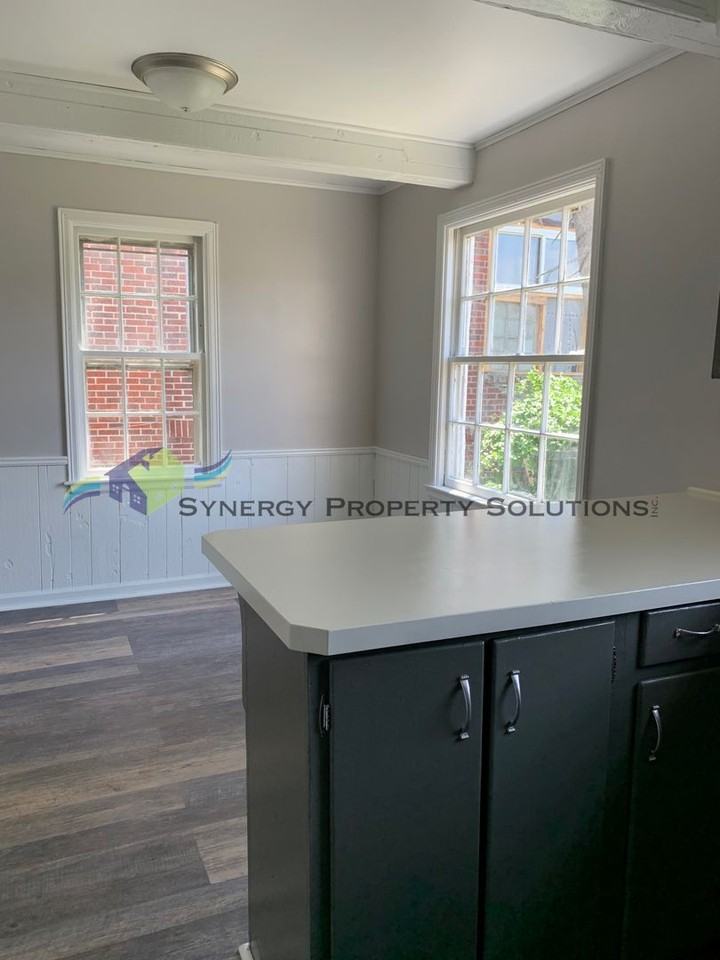 757 W 3rd St - Photo 3 of 27