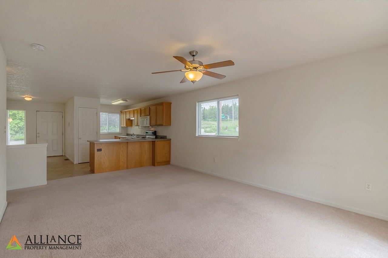 1324 Christy Dr - Photo 7 of 31