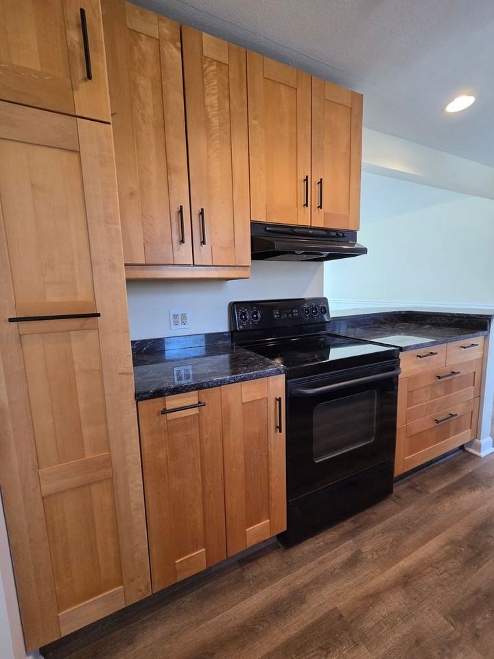 1724 N Lakeland Dr - Photo 5 of 25