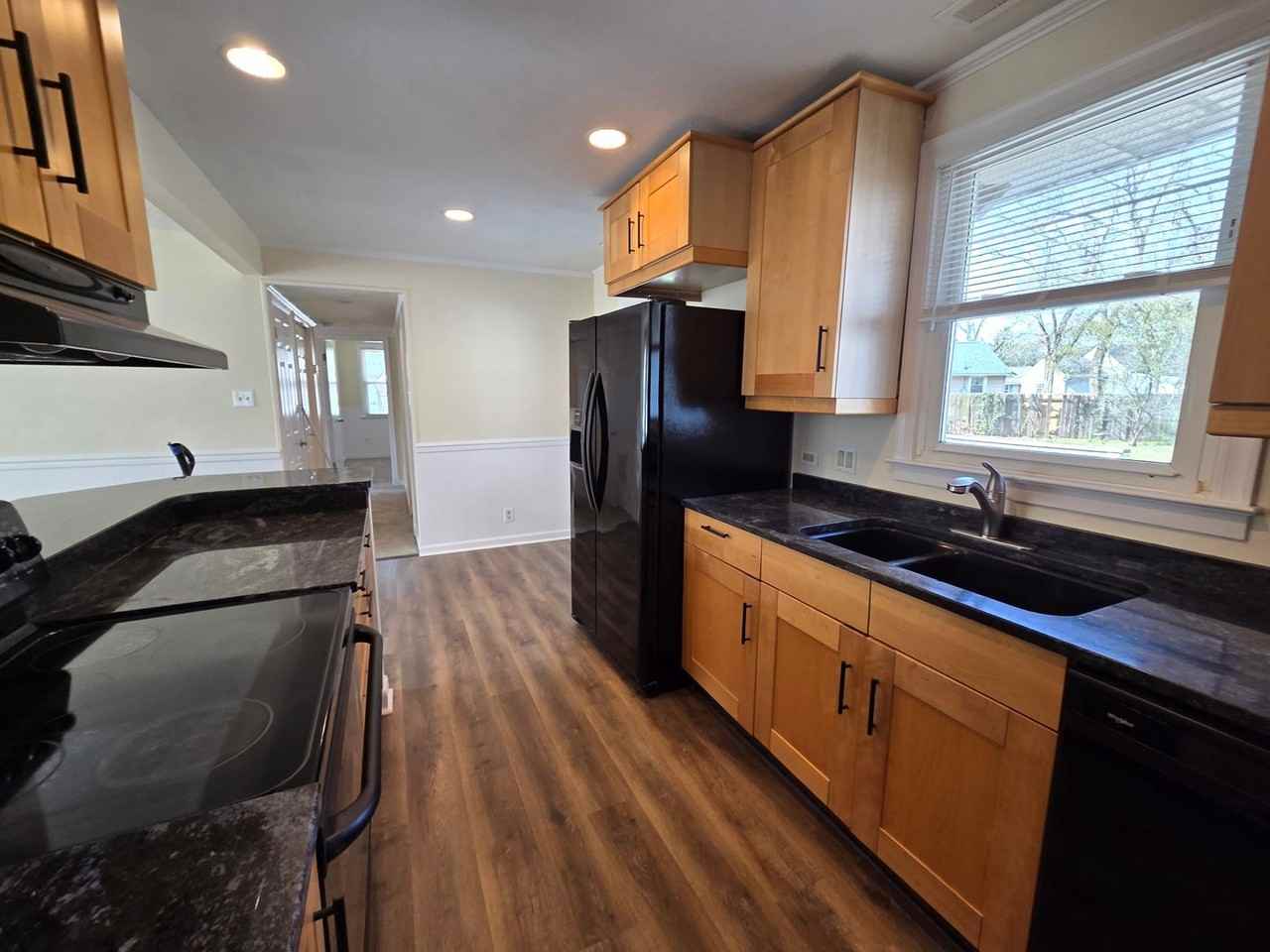 1724 N Lakeland Dr - Photo 6 of 25