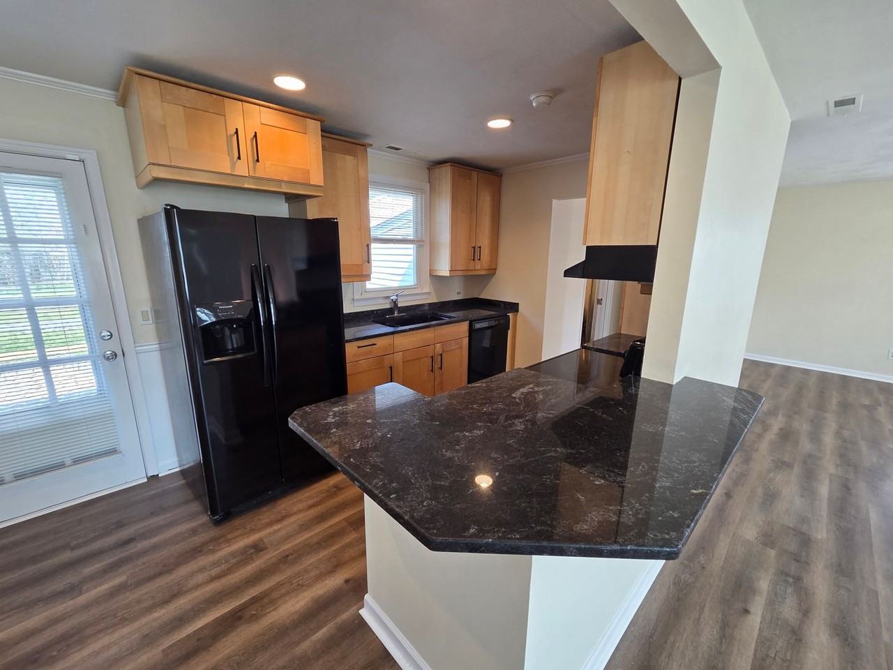 1724 N Lakeland Dr - Photo 7 of 25