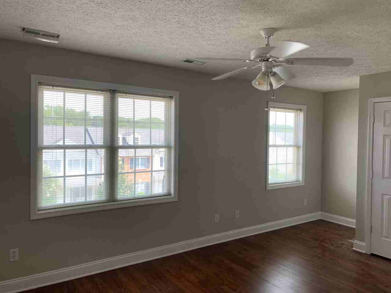 719 Wyndhurst Dr - Photo 6 of 10