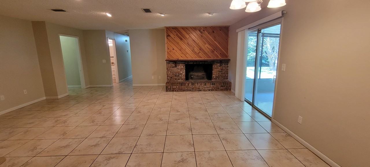 2220 Nw 14th Ave - Photo 4 of 31