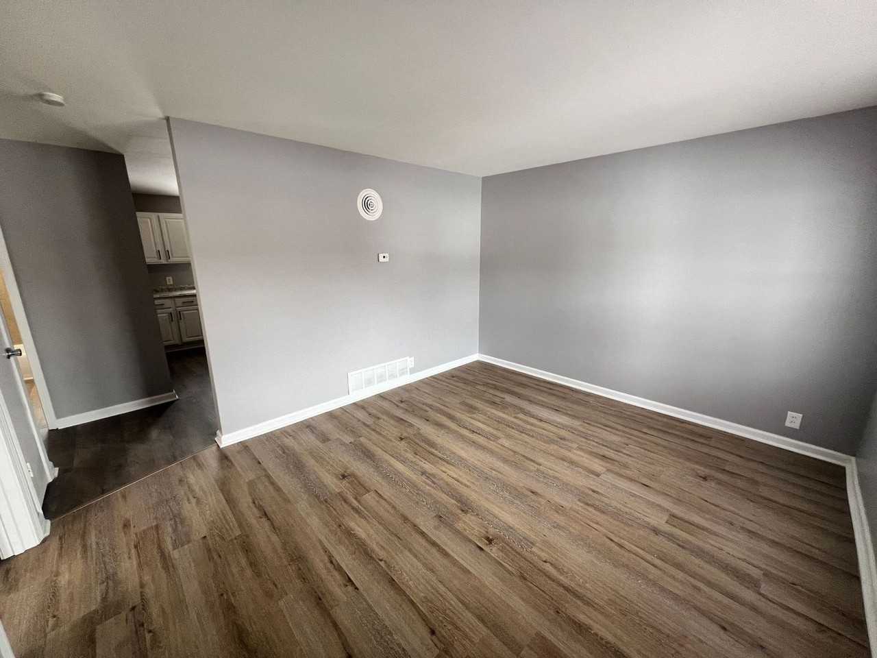 4823 Nw Homestead Ter - Photo 3 of 11