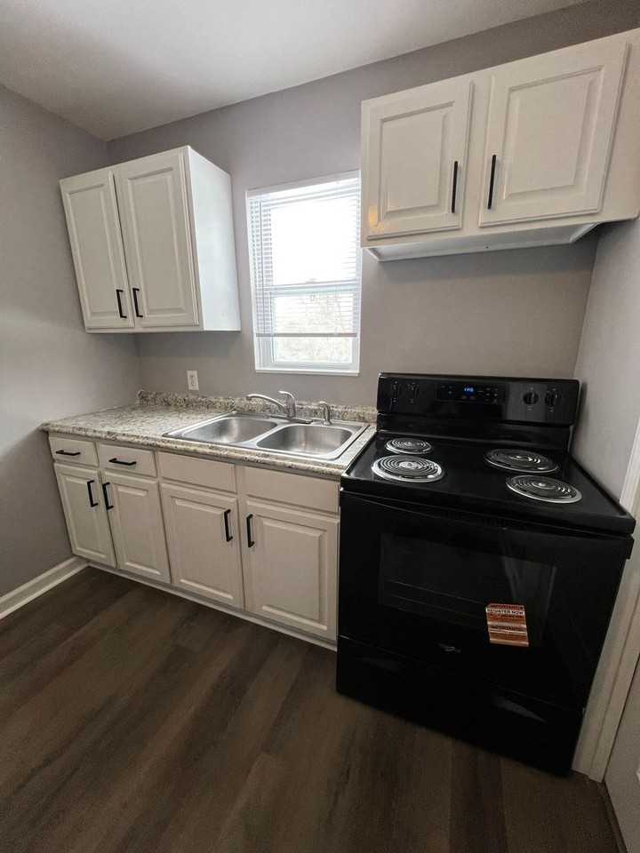 4823 Nw Homestead Ter - Photo 5 of 11