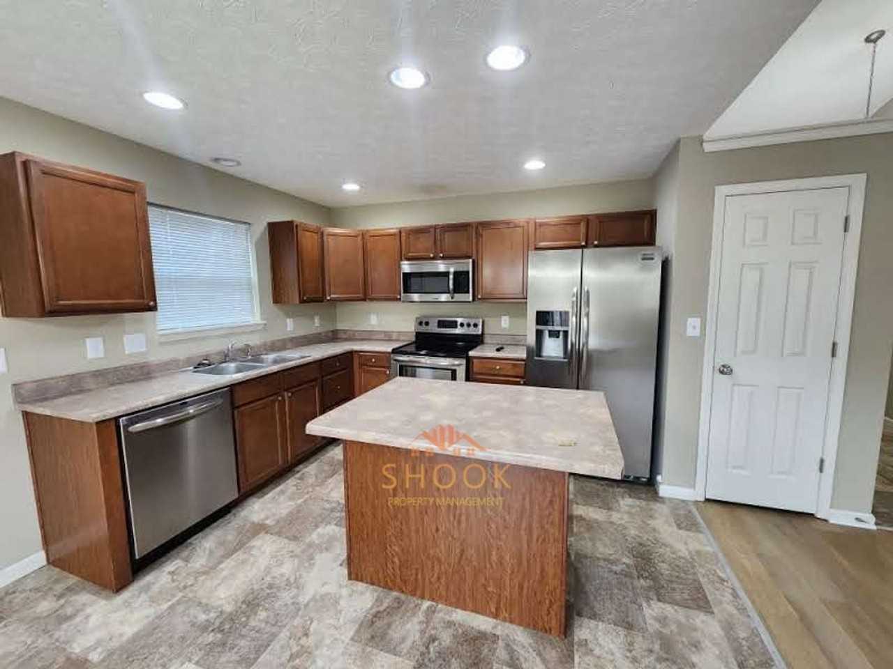 3174 Fleming Dr - Photo 7 of 20