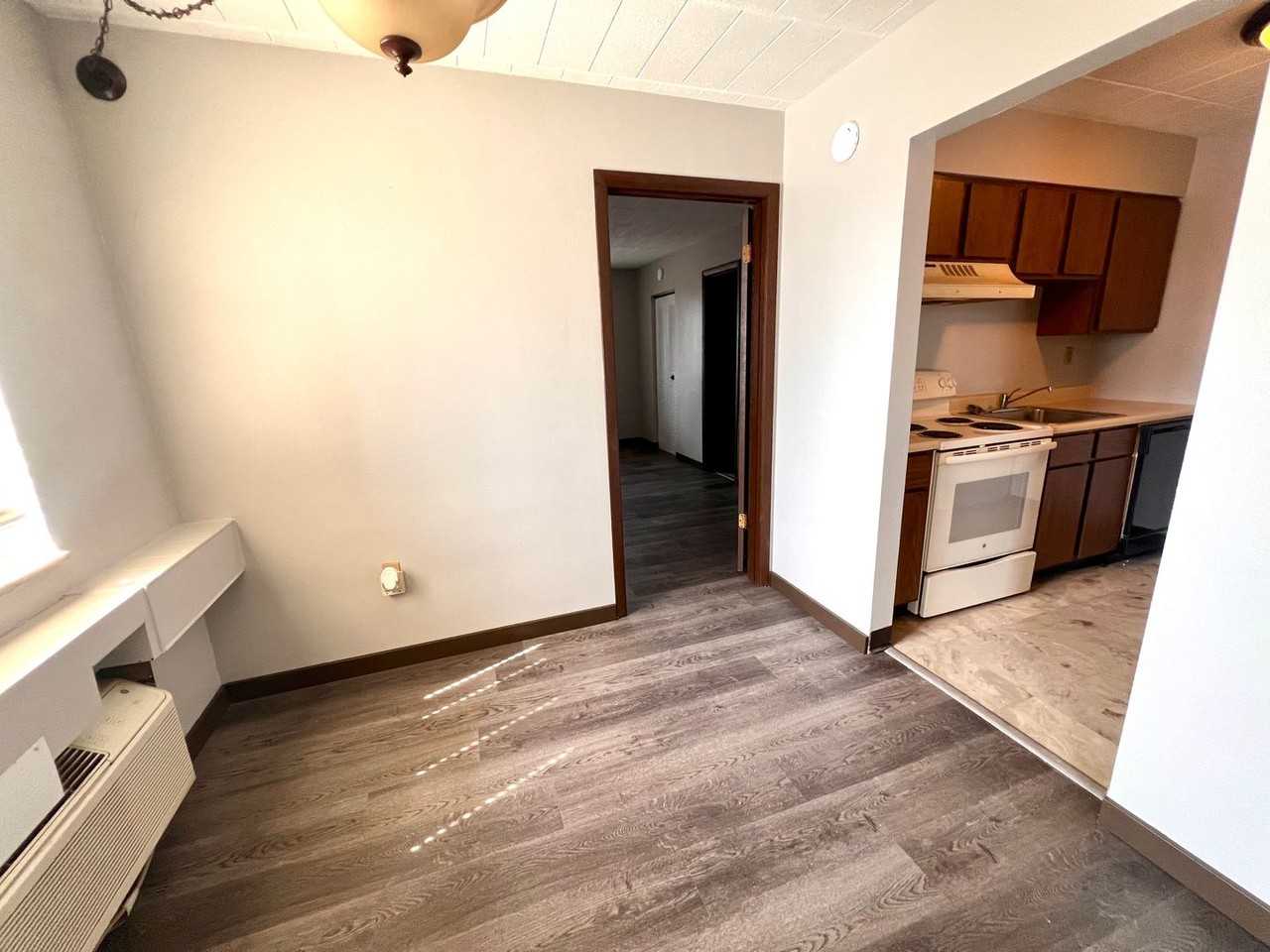 508 Lunar Ln - Photo 6 of 13