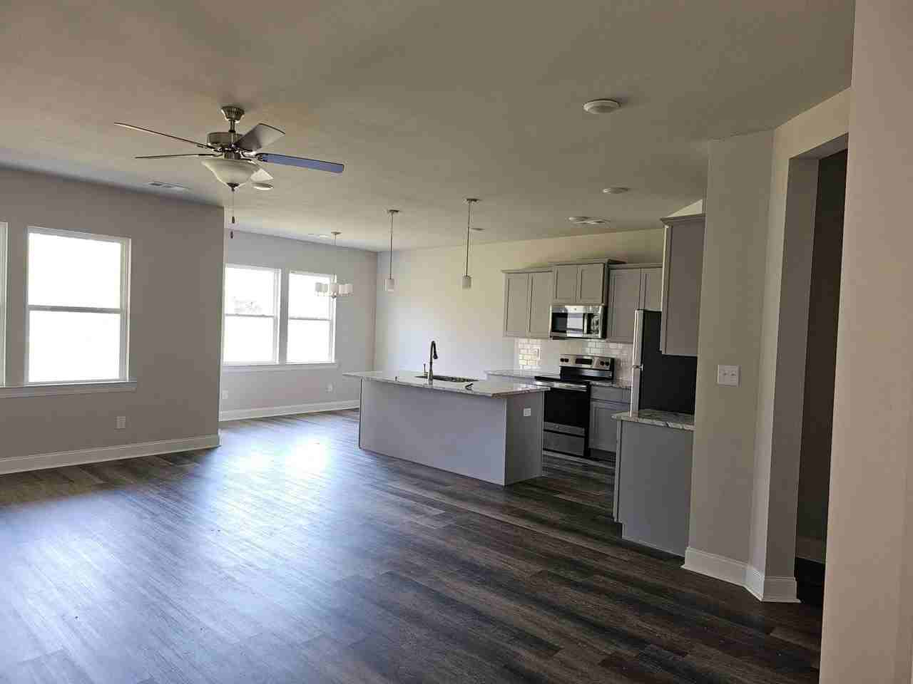 17179 Cherokee Trce - Photo 2 of 7