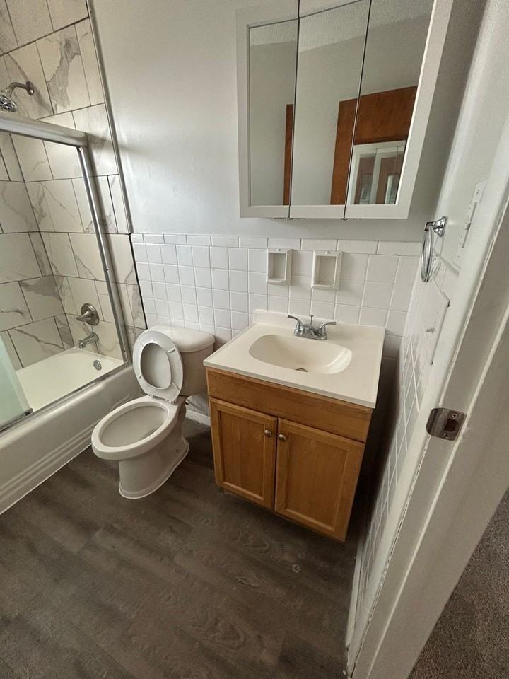 6101 W 25th St - Photo 5 of 17