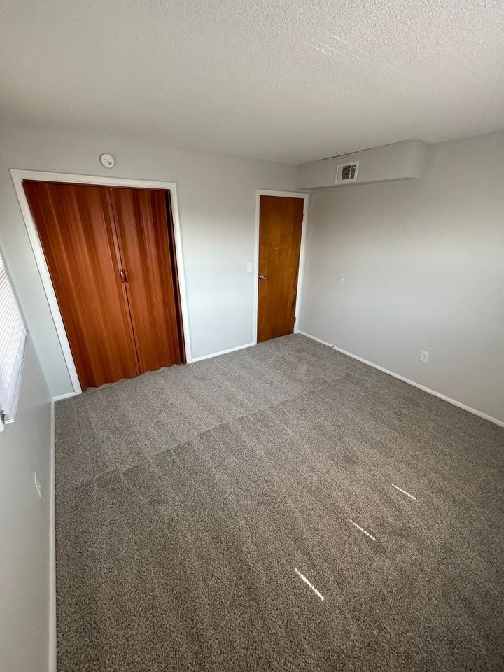 6101 W 25th St - Photo 7 of 17