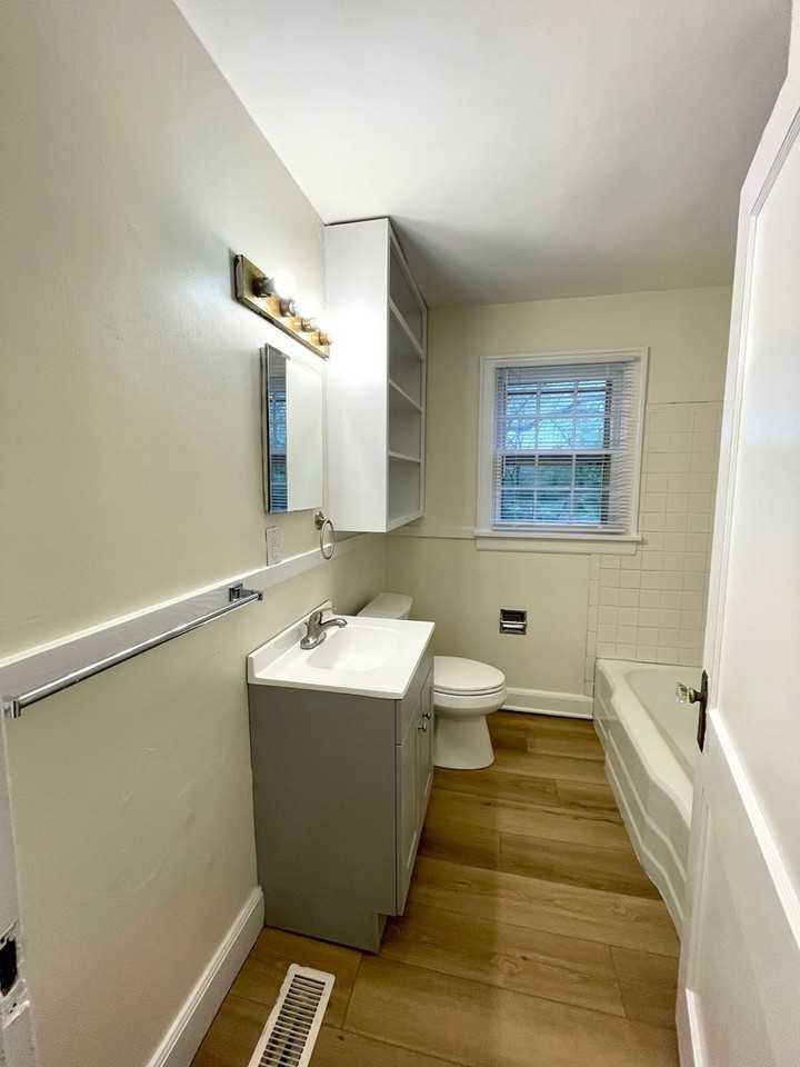 315 Park Ave - Photo 2 of 7