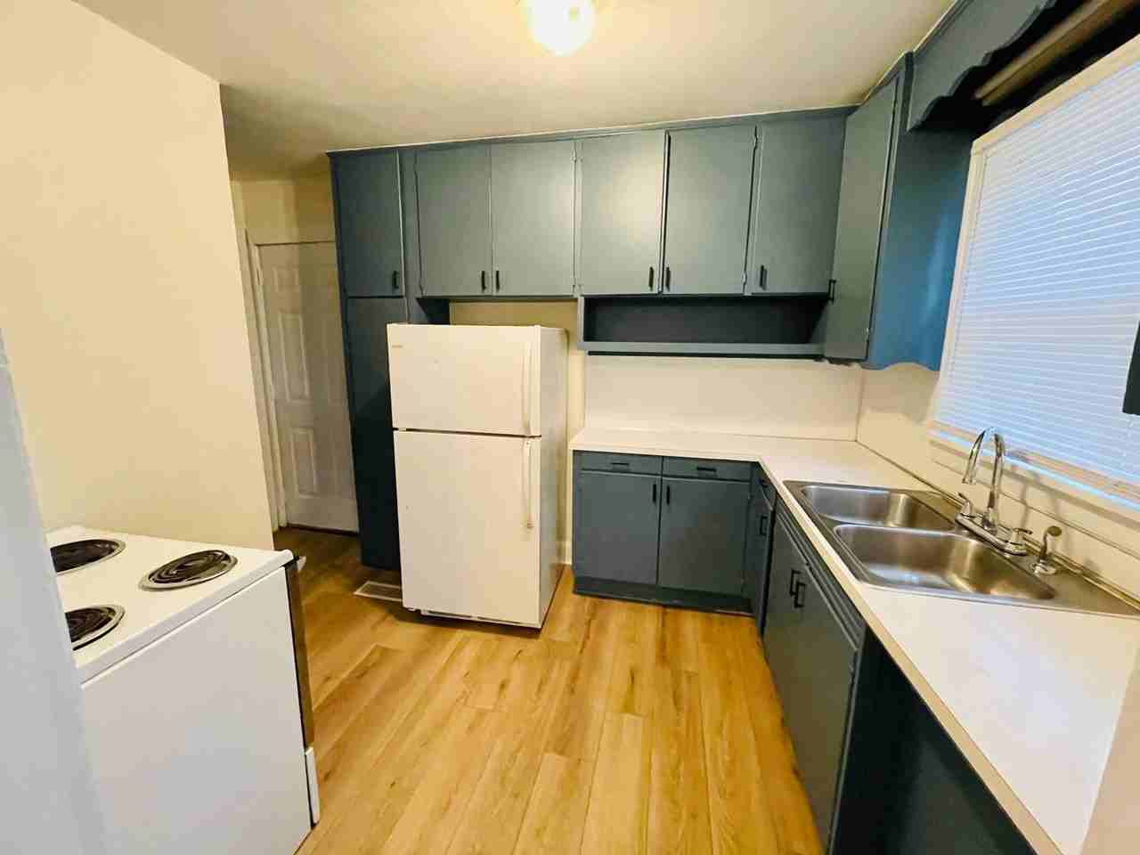 315 Park Ave - Photo 5 of 7