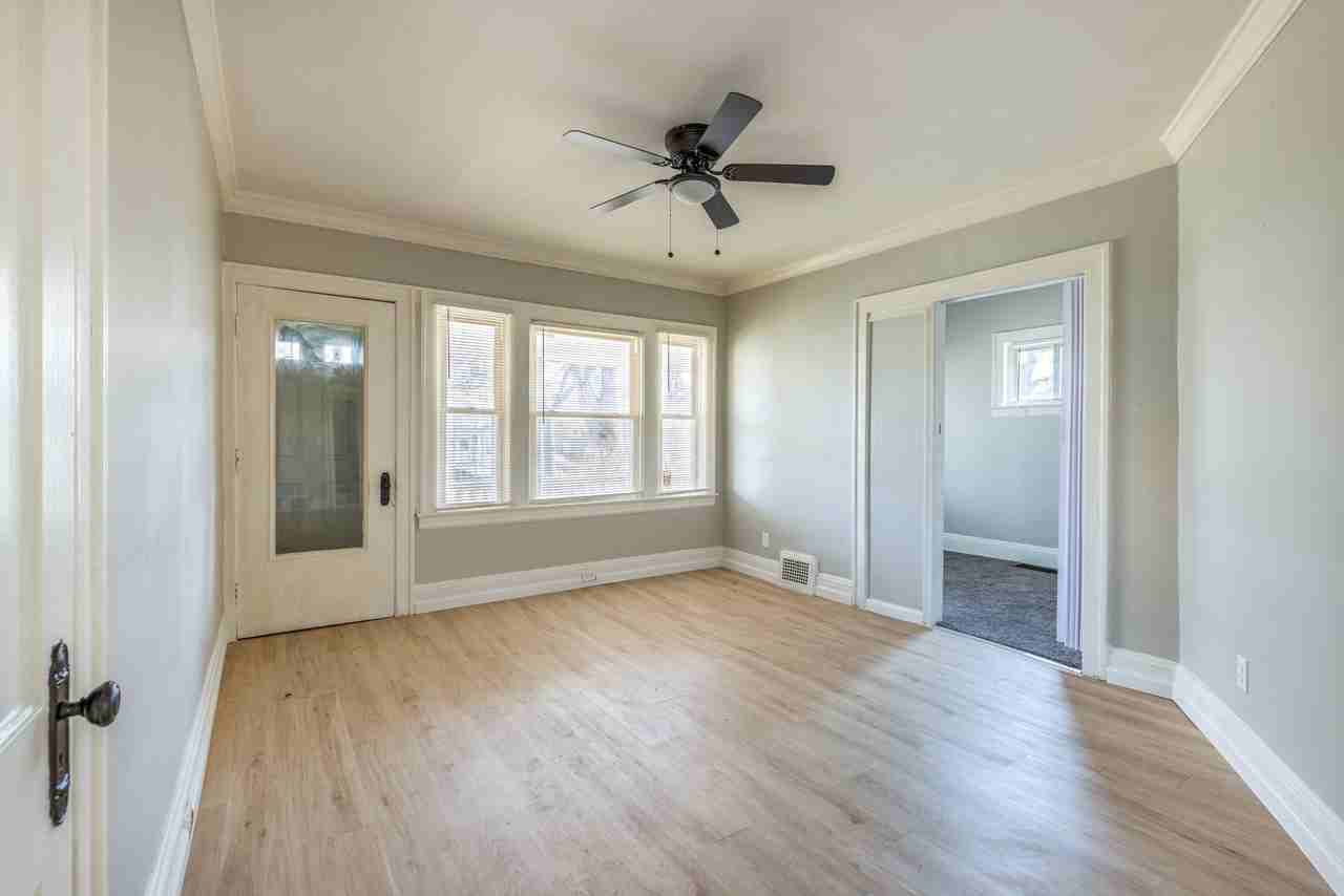 3218 E 117th St - Photo 4 of 12