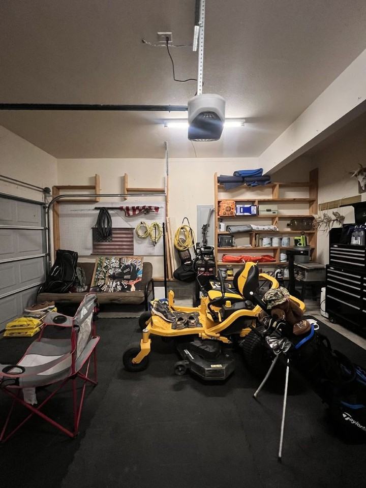 7475 British Rd - Photo 2 of 29