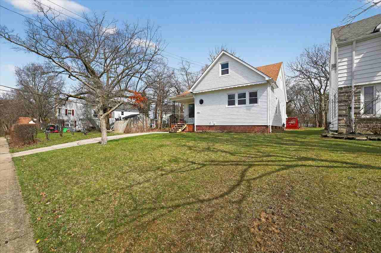 1851 Beverly Hills Dr - Photo 2 of 28