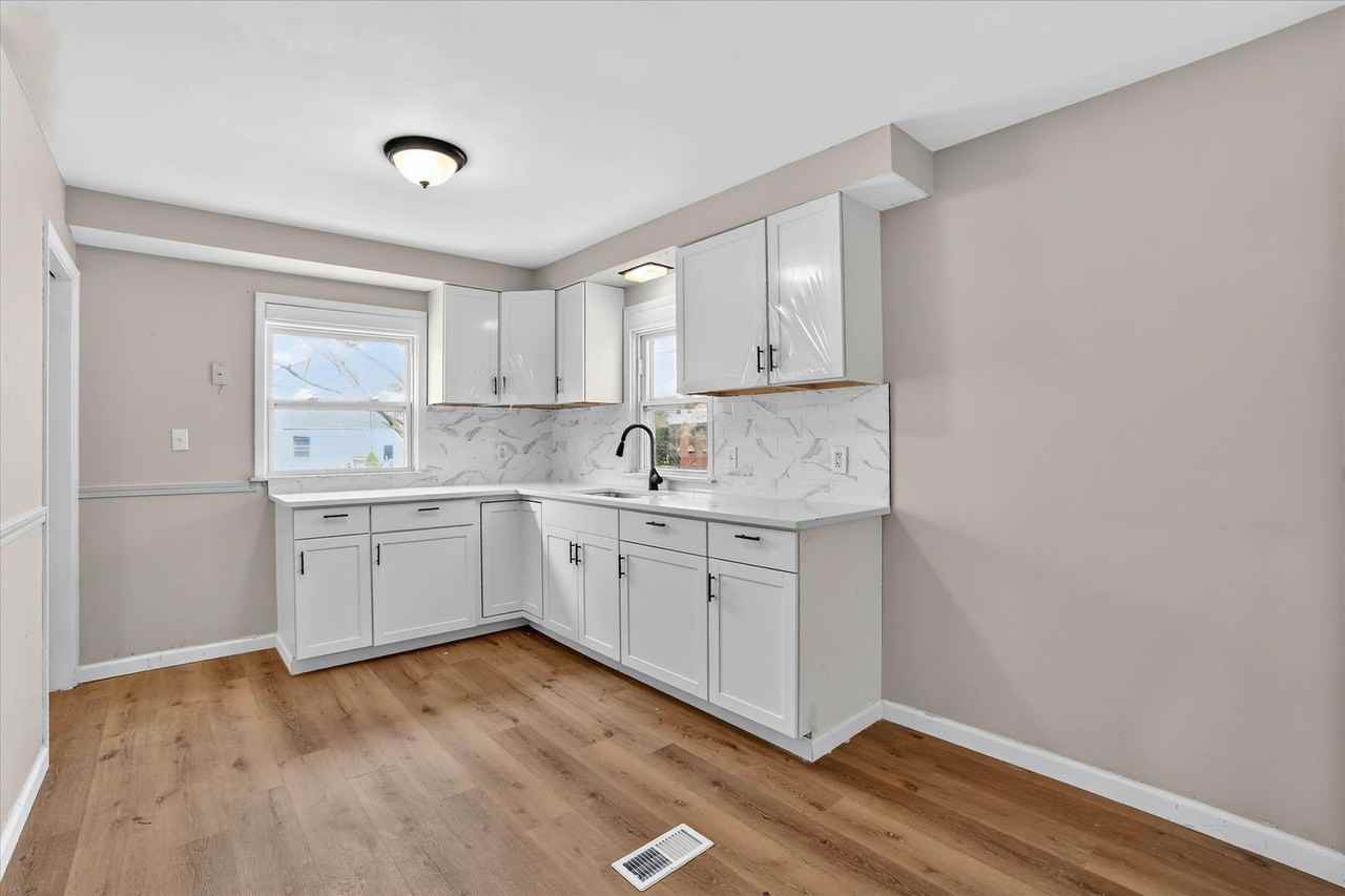 1851 Beverly Hills Dr - Photo 5 of 28