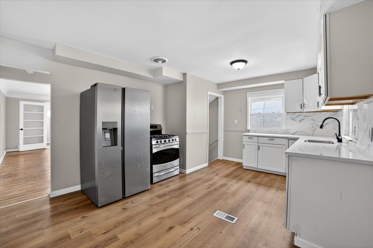 1851 Beverly Hills Dr - Photo 7 of 28