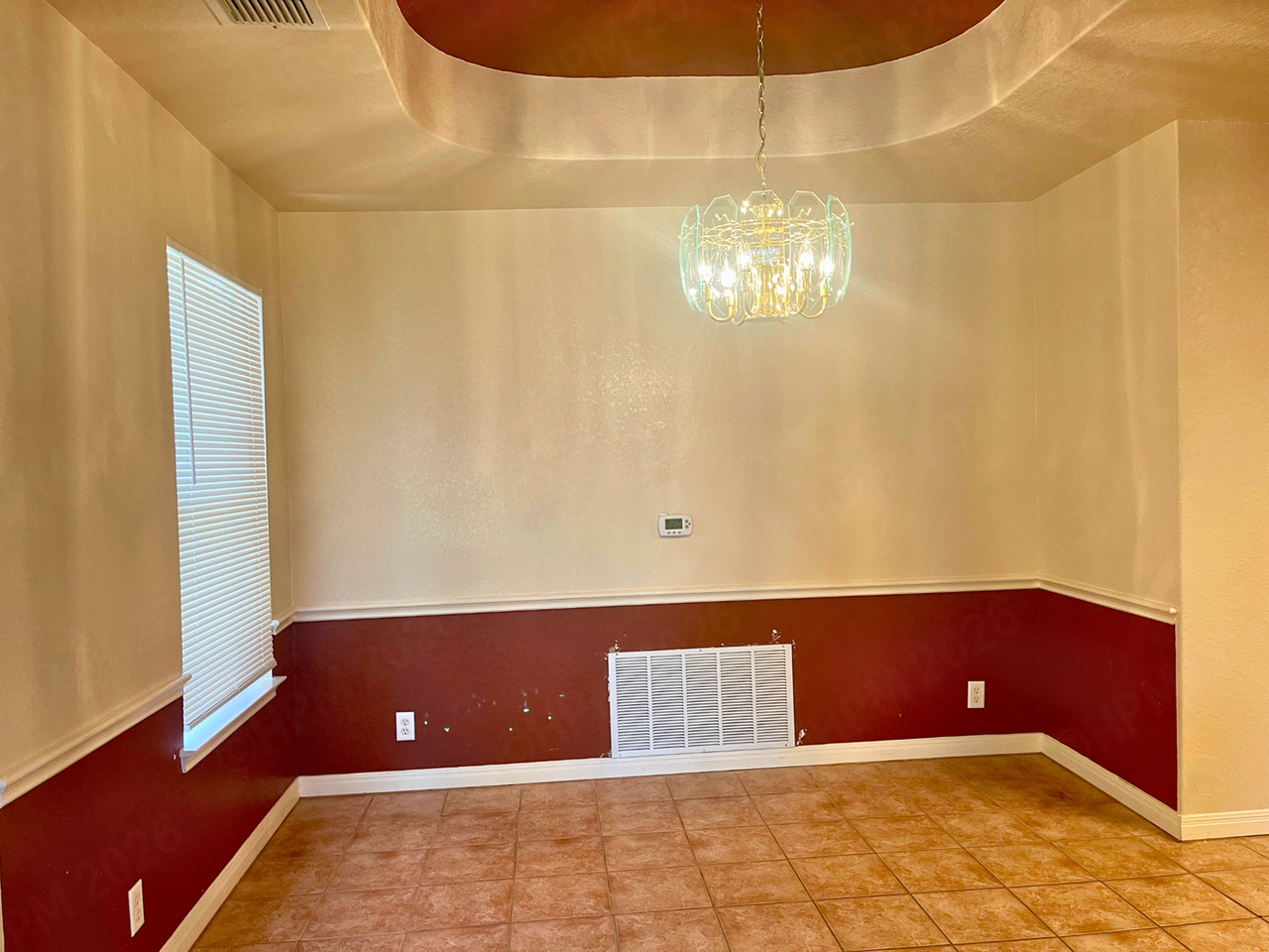 131 La Garde St - Photo 5 of 15