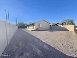 featured image of 1023 E Old Southern Ave