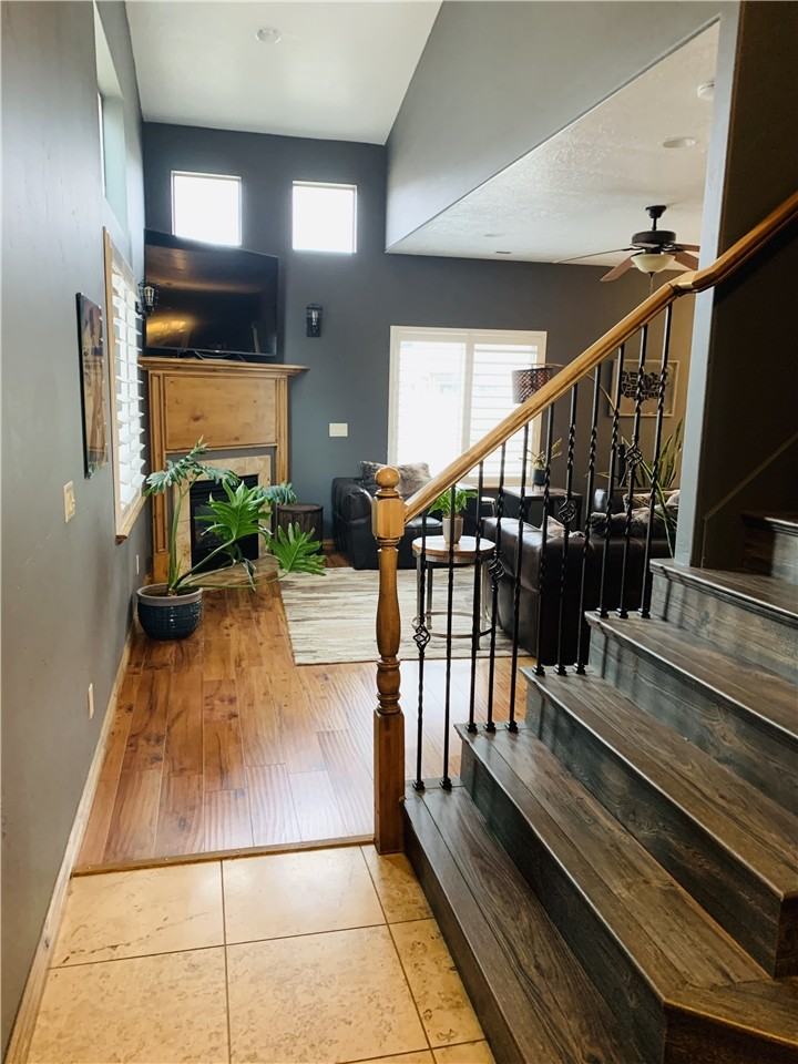 853 S Pheasant Run - Photo 3 of 21