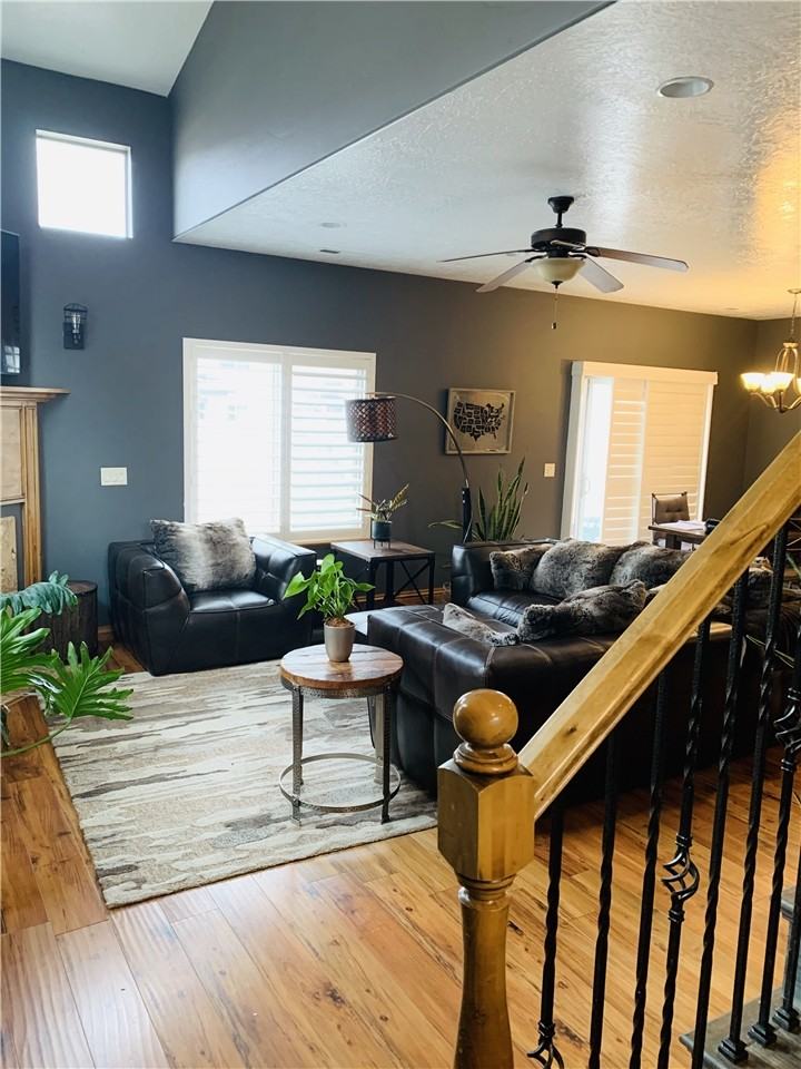 853 S Pheasant Run - Photo 4 of 21