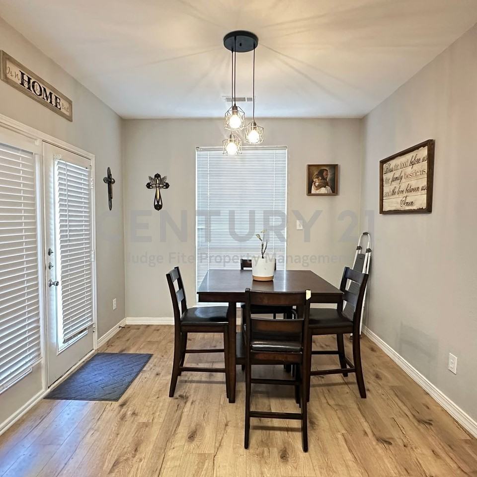 4745 Great Divide Dr - Photo 4 of 15