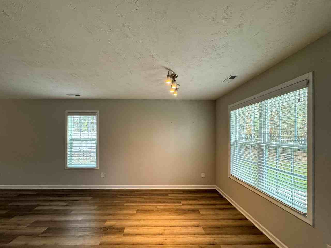 761 Sunset Lake Rd - Photo 5 of 26