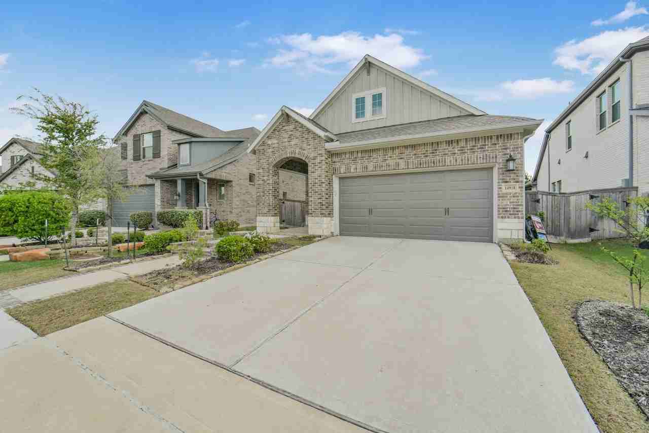 14918 Mossycup Spur Way - Photo 4 of 43