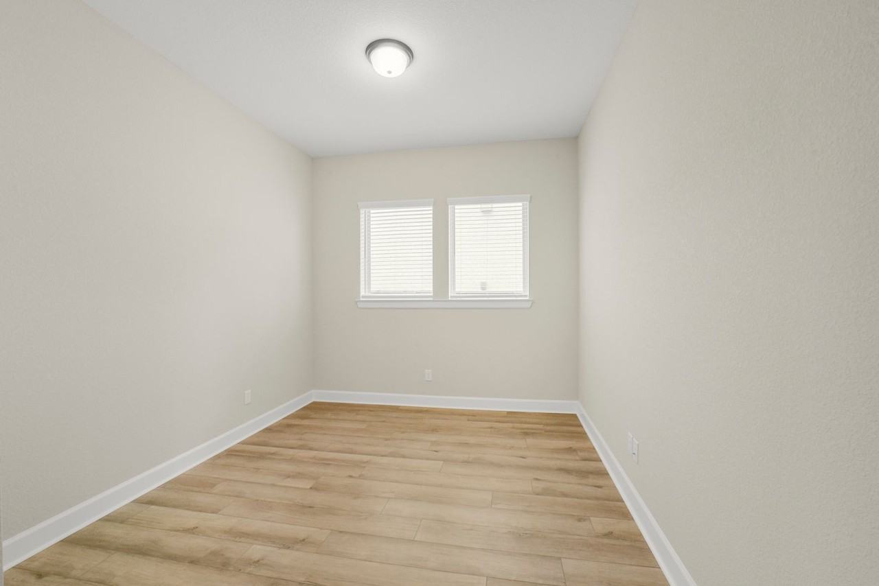 14918 Mossycup Spur Way - Photo 7 of 43