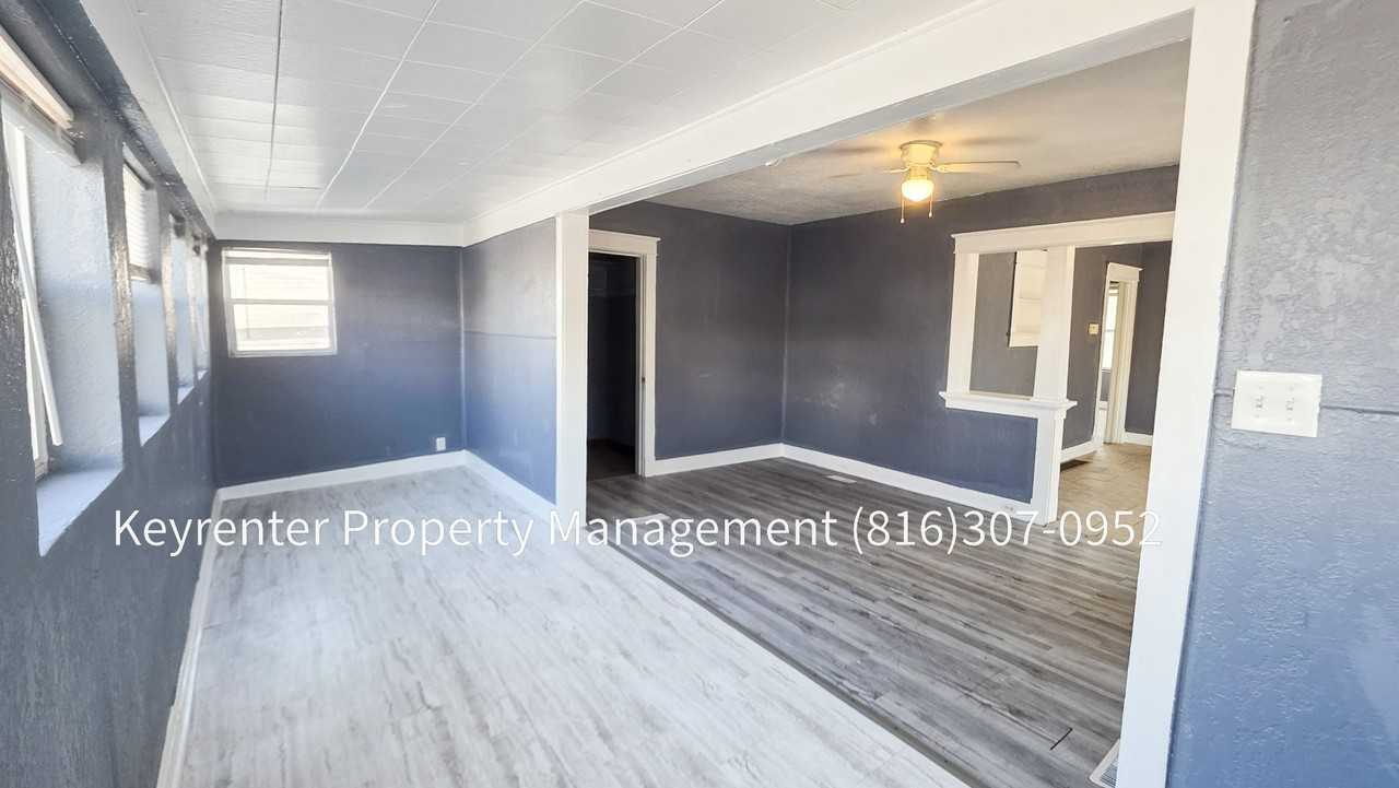 2923 Jackson Ave - Photo 4 of 19