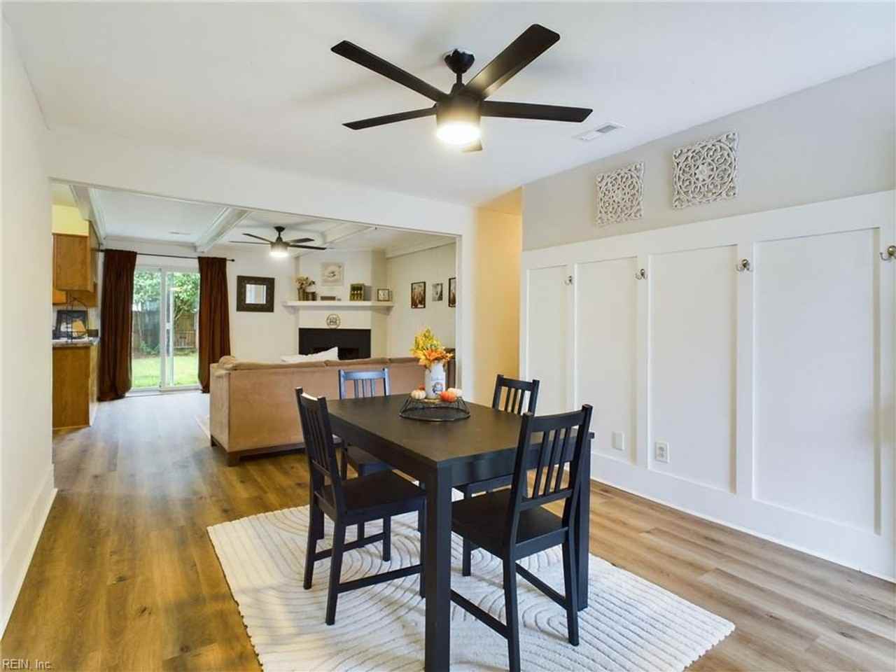 1320 Pierside Ct - Photo 5 of 24