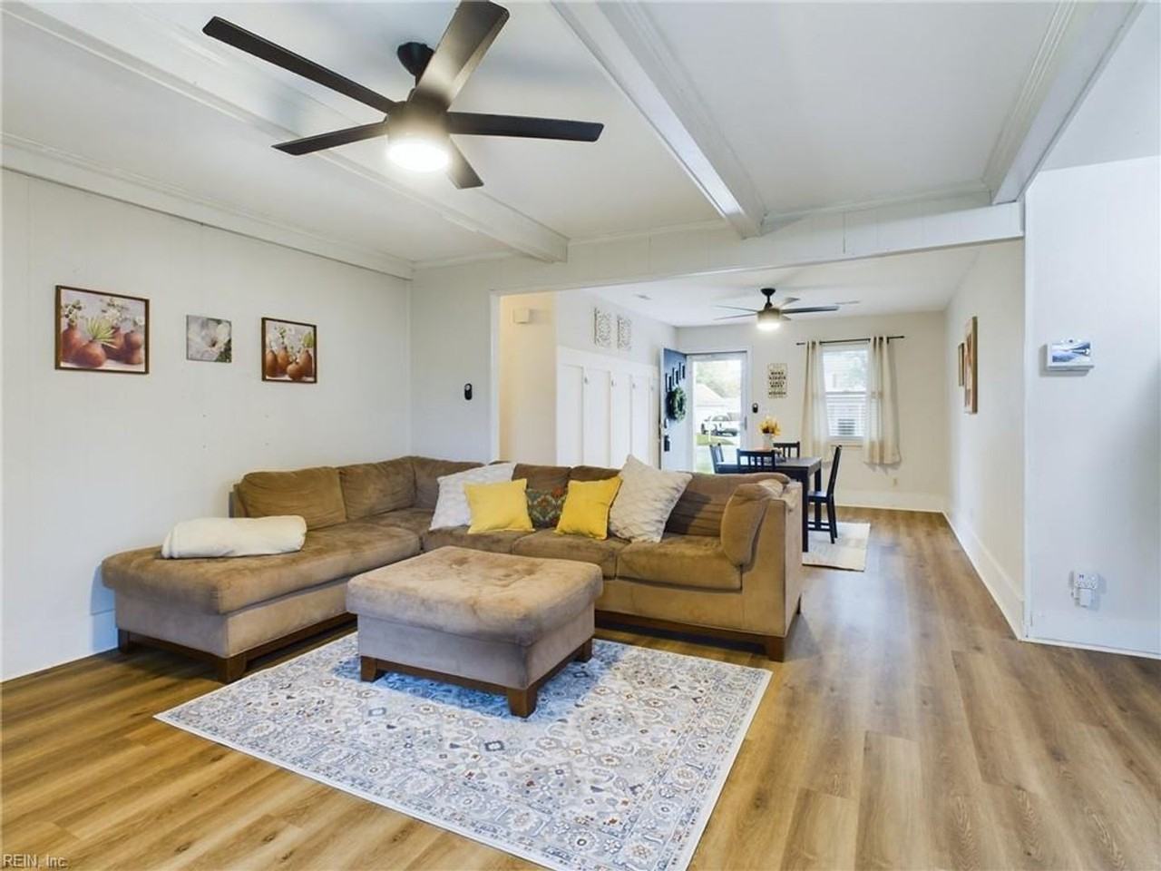 1320 Pierside Ct - Photo 7 of 24