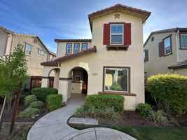 featured image of 1039 S Fowler Ln